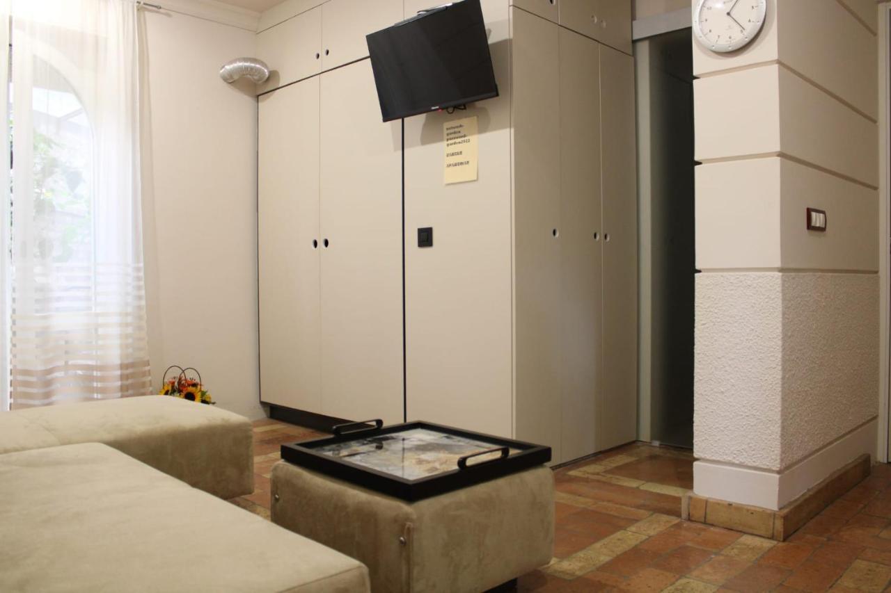 Garden Center Apartment Novi Sad Esterno foto